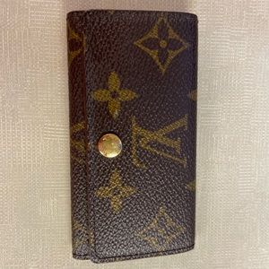 LV Mono 3 Key Chain Wallet